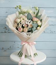 Букет цветов из:  Розы и Лизиантусы в Балабаново