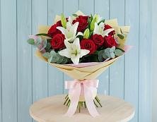 Букет цветов из:  Лилии и Розы в Балабаново