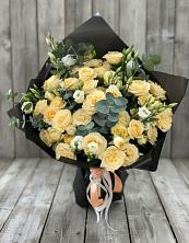 Букет цветов из:  Розы и Лизиантусы в Балабаново