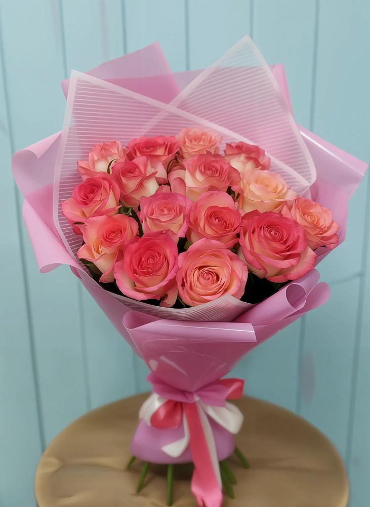 Букет 15 Розовых роз Равель в Балабаново