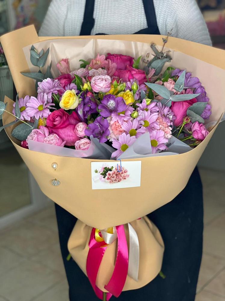 Букет цветов из: Хризантемы, Гвоздики и Альстромерии в Балабаново