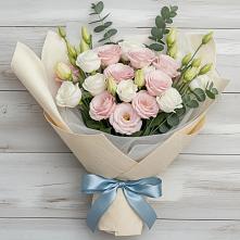 Букет цветов из:  Лизиантусы в Балабаново