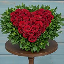 Цветочная композиция из Розы в виде сердца в Балабаново