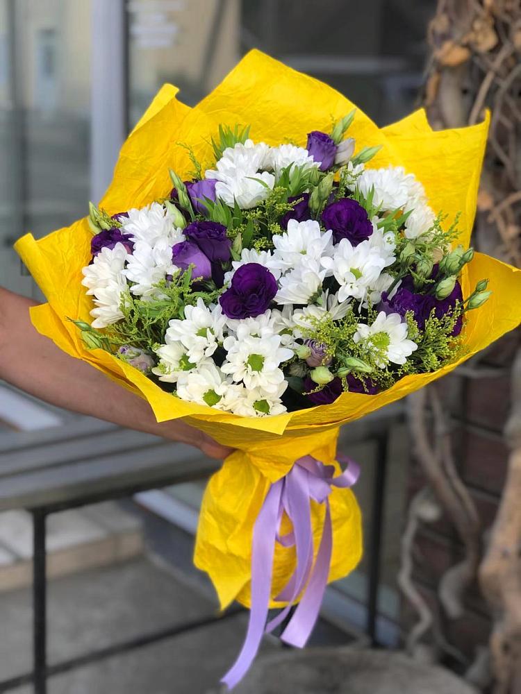 Букет цветов из: Ирисы, Хризантемы и Ромашки в Балабаново