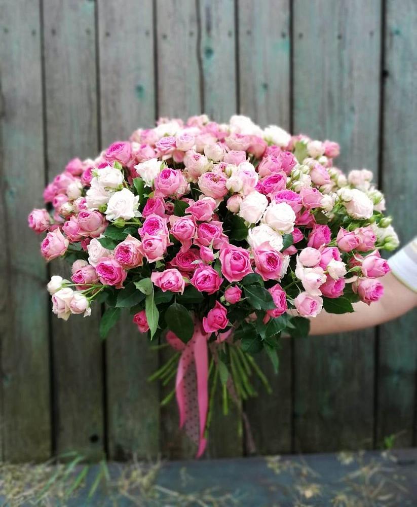 Букет Розовые кустовые розы Натали и Лав Лидия в Балабаново