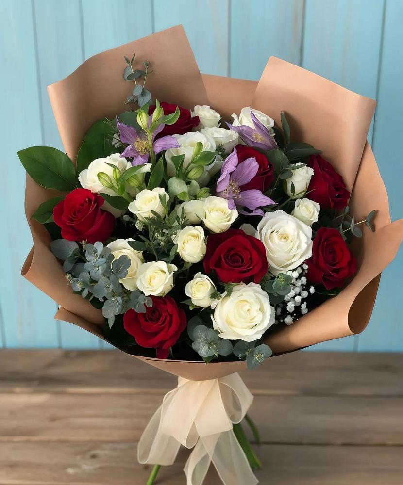 Букет цветов из: Розы и Альстромерии в Балабаново