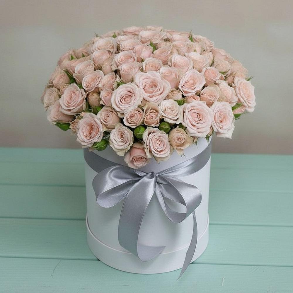 Цветочная композиция из Розы в шляпной коробке в Балабаново